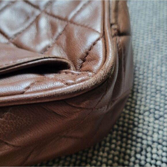 Authentic Chanel VTG CrossBody Tassel Brown Lambskin Camera Bag Purse RARE GHW - Picture 6 of 14